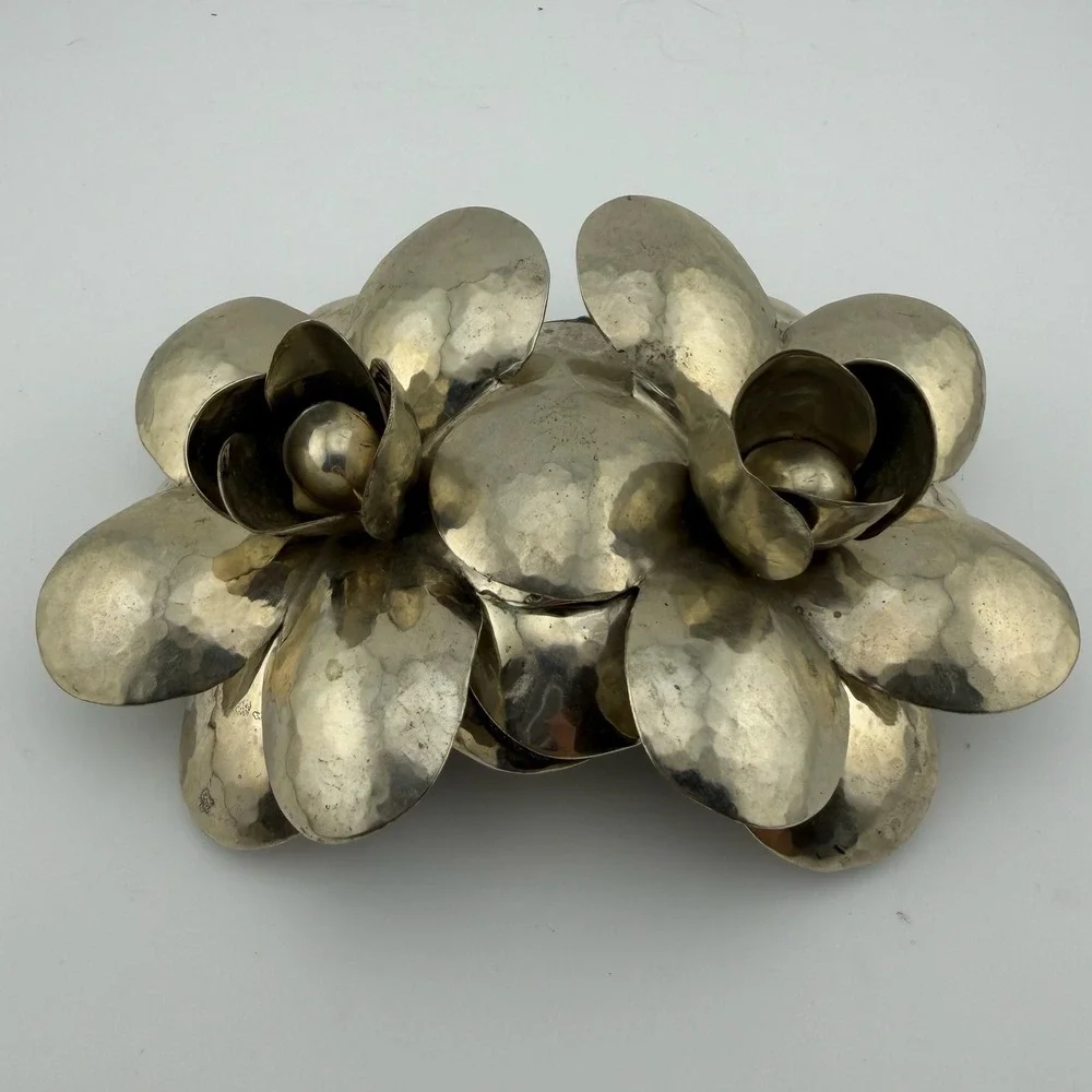Vintage Artisan Hammered Metal 3D Flower Belt Buckle Silver Tone Statement